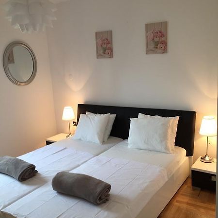 Apartments Papalinna By Moro Malinska Habitación foto