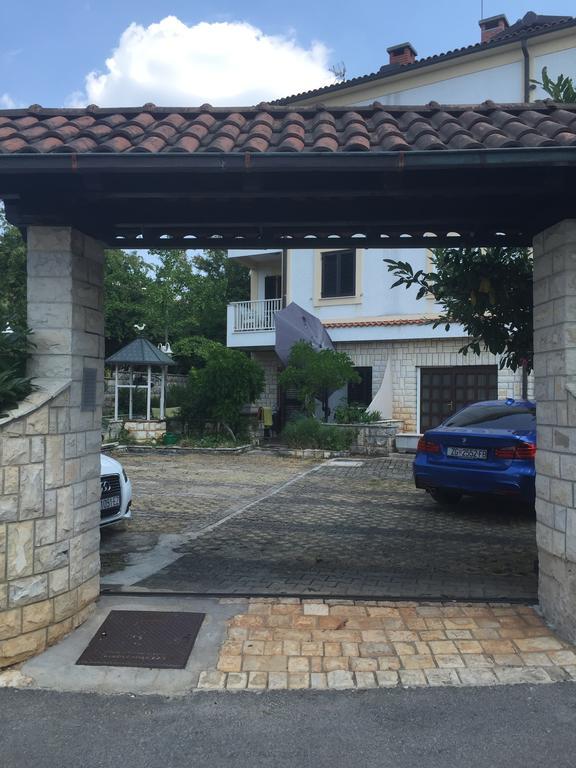 Apartments Papalinna By Moro Malinska Exterior foto