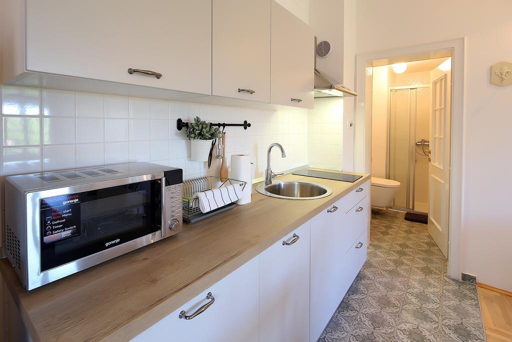 Apartments Papalinna By Moro Malinska Exterior foto